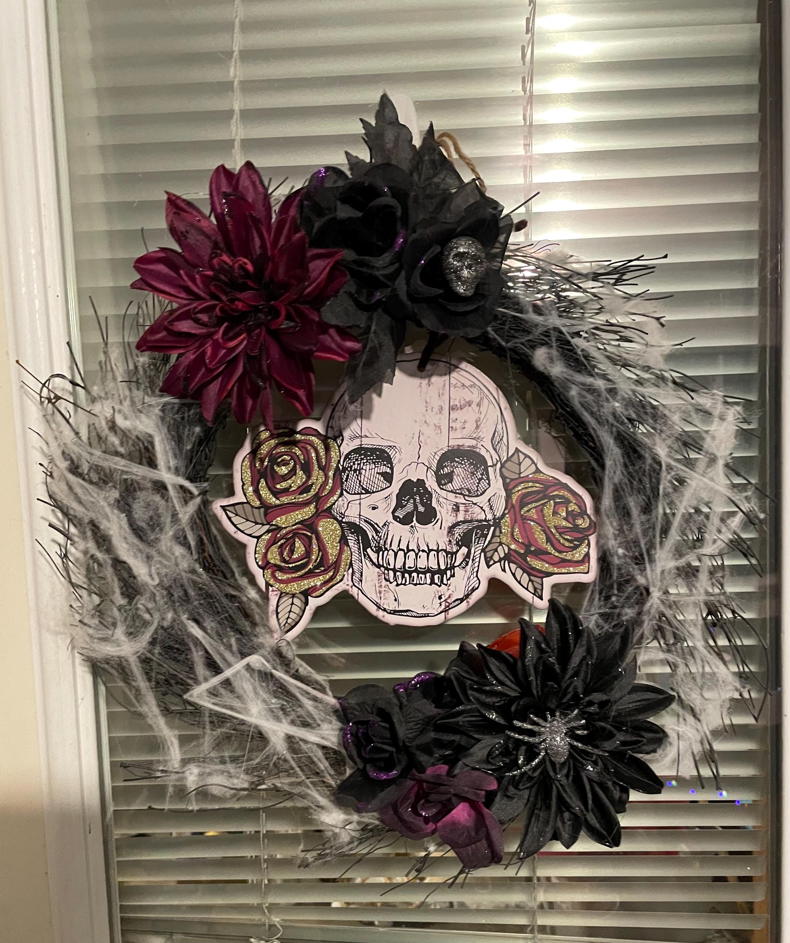 spooky light up Halloween skull wreath