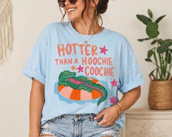 Hotter Than A Hoochie Coochie PNG, Retro Alligator Summer Shirt Design, Country Music Lyrics Sublimation
