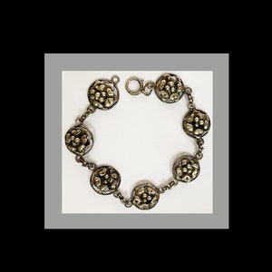Hobe Floral Bracelet 7 Links