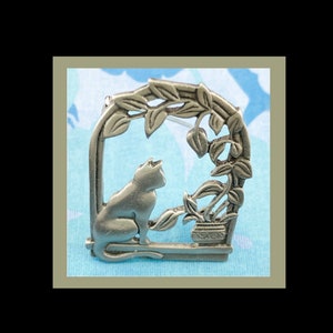 Cat Sitting in Window. Vintage Pewter Brooch/Pin by JJ