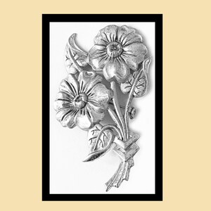 Floral brooch/pin Sterling Silver, vintage