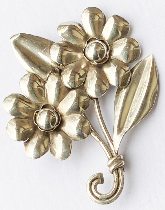 Mexican Sterling Silver Large Floral Brooch signe… - image 7