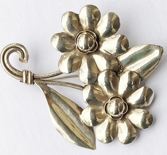 Mexican Sterling Silver Large Floral Brooch signe… - image 3