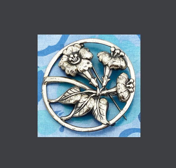 Danecraft Vintage Circle Floral Brooch Signed. RE… - image 1