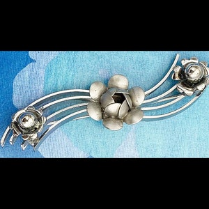 LANG Flowers & Ribbon Pin/Brooch Signed  Vintage