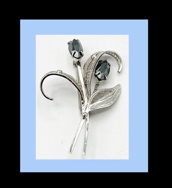 Vintage 1950s Hand Painted Porcelain Floral Brooch Silver Tone Leaf Frame 2\
