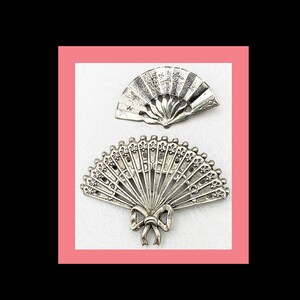 LANG  2 Vintage FANS in Sterling Silver  Hallmarked.