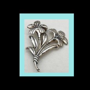Danecraft Floral Brooch Sterling Silver Vintage Signed. Cast sterling.