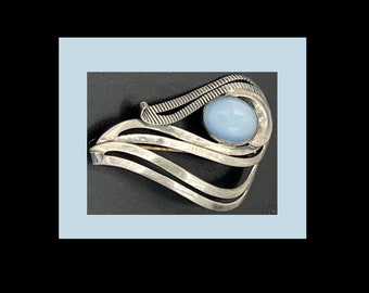 Danecraft Blue Stone Sterling Silver Brooch Abstract design. Signed.