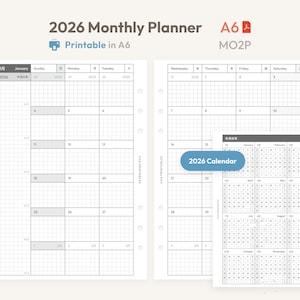 K&ouml;nnte beinhalten: Ein 2026 Monatsplaner im A6-Format zum Ausdrucken mit einem Raster-Layout f&uuml;r Januar, wobei die Wochentage auf Englisch und Japanisch beschriftet sind. Das Set enth&auml;lt eine zweiseitige Monats&uuml;bersicht und ein separates 2026 Kalenderblatt.