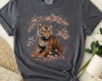 Camiseta vintage com estampa de tigre, camiseta Sakura, camiseta com estampa de flor de cerejeira, estética japonesa.