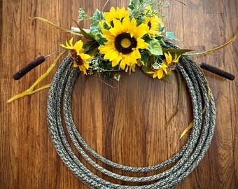 Western Fall Lariat Rope Wreath: Rustic Cowboy Decor with Sunflowers