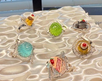 Handgemaakte mini-puddingring van hars, verstelbare ring, verzilverd