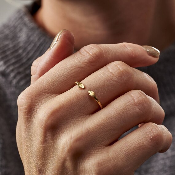 Share a on sale hug ring