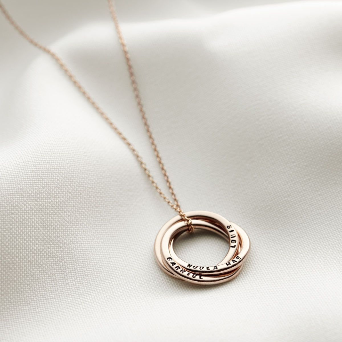 Personalised Russian Ring Necklace | hardtofind.