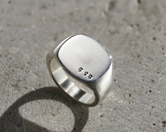 Men’s Chunky Rounded Square Initial Signet Ring | Modern signet ring | silver signet ring | Handmade ring