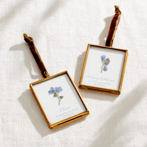 Personalized Forget Me Not Memorial Frame, Pressed Flower Sympathy Gift