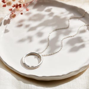 Personalisierte große Nachricht Wabi-Sabi Halskette | Geburtstagsgeschenk | Handarbeit | Geschenk für Frauen
