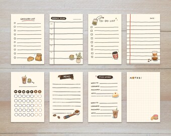 Könnte beinhalten: Acht beige Notizblöcke mit verschiedenen Designs und Texten, darunter "Grocery List", "Weekly Plan", "To-Do List", "Date", "Memo", "Password" und "Notes". Die Notizblöcke zeigen Illustrationen von Kaffee, Tee und Gebäck.