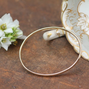 CASSIDY 9ct Gold Elipse Bangle 9 Carat Solid Gold 375 9K image 4