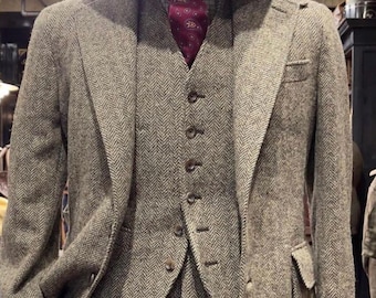 Men's Vintage Beige Herringbone Tweed 3-Piece Suit: Peaky Blinders Style 90s Wool Suit | British Style Retro Suit
