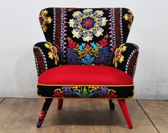 Suzani Armchair - red star