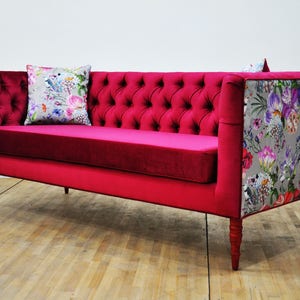 Loveseat - burgundy love "3 seater sofa"