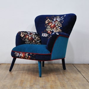 Gobelin Armchair - pomegranate blues