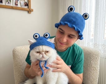 Personalized Crochet Frog Hat for Cats and Dogs, Cute Beanie Custom Gift, Funny Pet Costume, Handmade Knitted Animal Hat for Pets