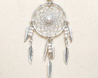Dream Catcher Pearl & Silver Dreamcatcher Necklace with Feathers
