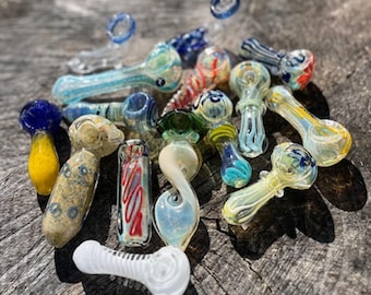 Pipas de vidrio 4 pipas de vidrio soplado a mano PACK MYSTERY PIPES por un precio, algunas pipas de vidrio con humo que cambian de color. 4 pipas por un precio