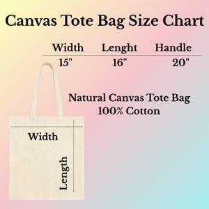 Puede incluir: Un bolso tote de lona natural con una tabla de tallas. El ancho del bolso es de 38 cm, el largo es de 41 cm y el asa mide 51 cm. El bolso est&aacute; hecho de 100% algod&oacute;n.