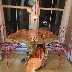 Handgefertigter Beistelltisch aus Ahorn und Kirschholz