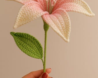 Crochet Lily Flower Pattern – Realistic DIY Bouquet (PDF Download)