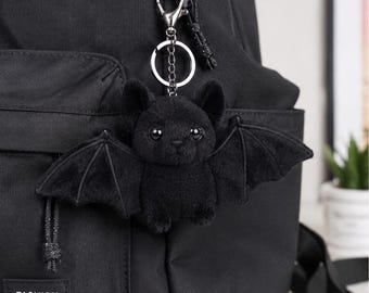 Schwarze Fledermaus Plüsch Schlüsselanhänger, Gothic Stofftier Taschenanhänger, Halloween Rucksack Dekor