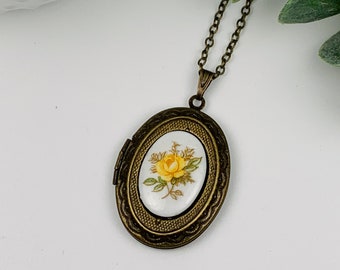 Vintage Yellow Rose Cameo Antique Brass Locket Necklace