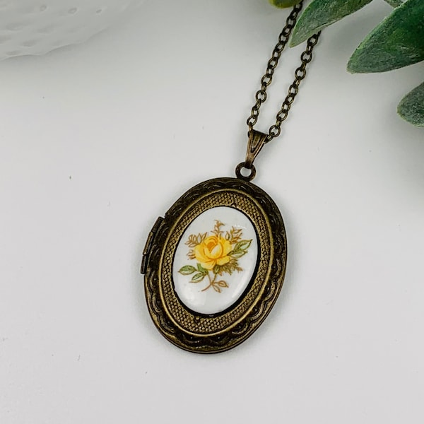 Vintage Yellow Rose Cameo Antique Brass Locket Necklace