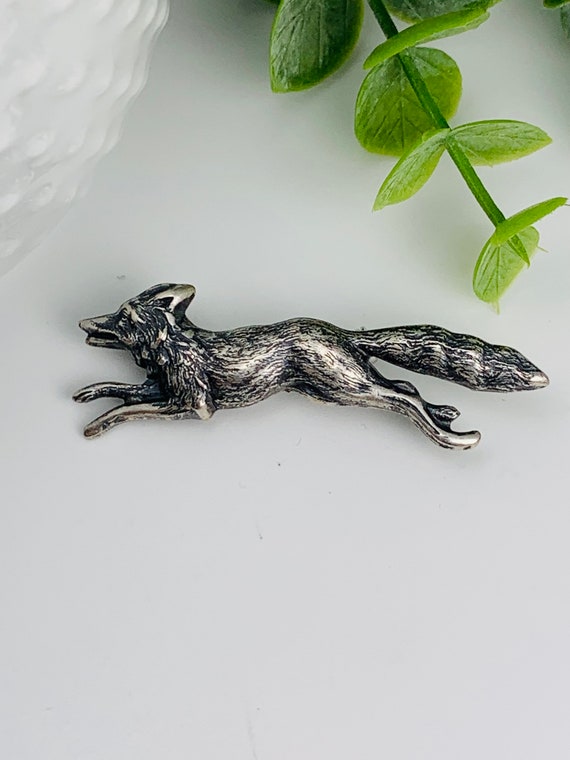 Silver fox brooch deals