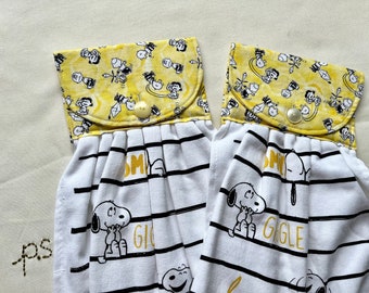 Snoopy and Yellow Topper Oven Towel