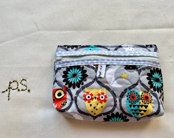 Quilted Perching Owls in Black Teardrops on Light Gray Pouch - Owls Moon Stars and Flowers on Light Gray Cell Phone Pouch