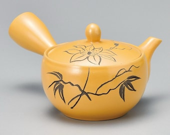 Yixing Hanabori Yellow Tokoname-yaki Kyusu