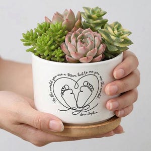 Custom Name Mother Day Plant Pot, Baby Feet Heart Line Art Planter, Personalized Gift for Mum, Grandma Nana Birthday Gift, Nursery Decor,