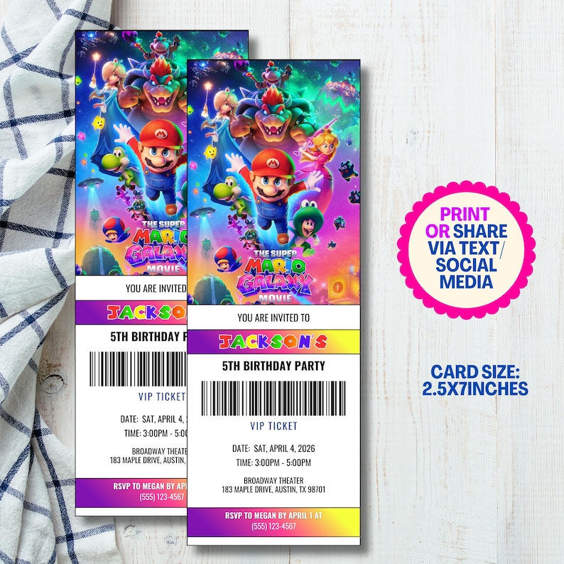 Pode incluir: Dois convites coloridos para festa de anivers&aacute;rio com personagens do Super Mario Galaxy. Os convites dizem "Voc&ecirc; est&aacute; convidado para a festa de 5 anos de Jackson". O tamanho do cart&atilde;o &eacute; 6,35 cm x 17,78 cm.