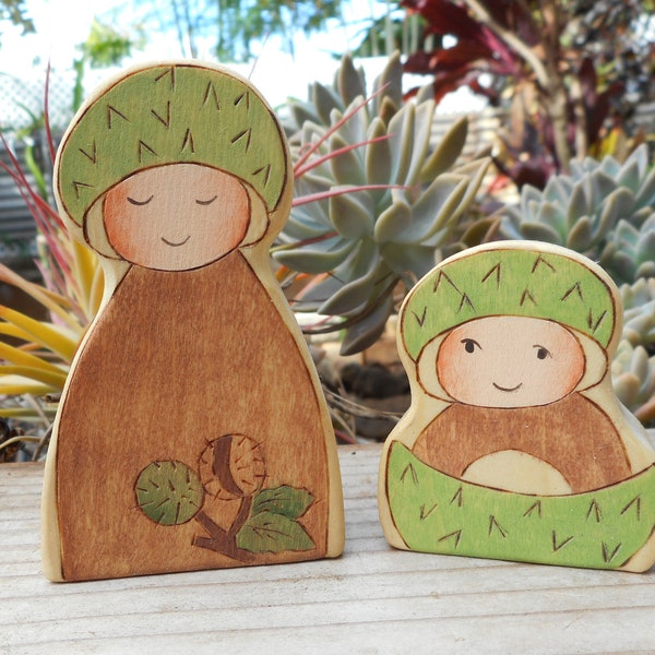 Wood Set Chestnut Gnomes-Mother-Child-Waldorf Inspiré