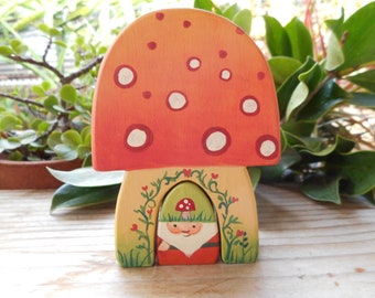 Wooden NEW Small Mushroom Habitat-LIL NOM-Play Set-Home-OfficeDécor-Collectible