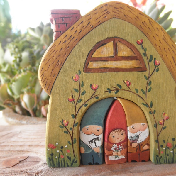 S’il vous plaît ne pas acheter. Habitat-Gnome Cottage-trois Gnomes perplexe po amovible porte. Faire semblant de jouer.
