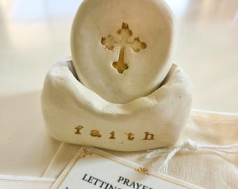 Handmade Christian Gift Set, Prayer Cross Worry Stone Set,Prayer Card, Faith Over Fear Cross Pocket Stone, Encouragement Gift