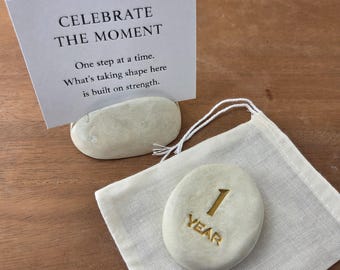 Handmade 1 Year Sobriety Stone, Recovery Anniversary Keepsake, AA Milestone Gift. Personalized message holder