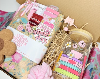 Blind Date With a Book | Mystery Book Box Gift for Book Lover | BookTok Cozy Reader Bundle | Blind Book Date | Surprise Book Gift | Gift Set