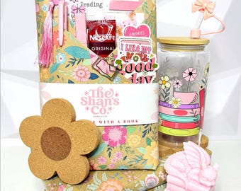 Blind Date With a Book | Mystery Book Box Gift for Book Lover | BookTok Cozy Reader Bundle | Blind Book Date | Surprise Book Gift | Gift Set